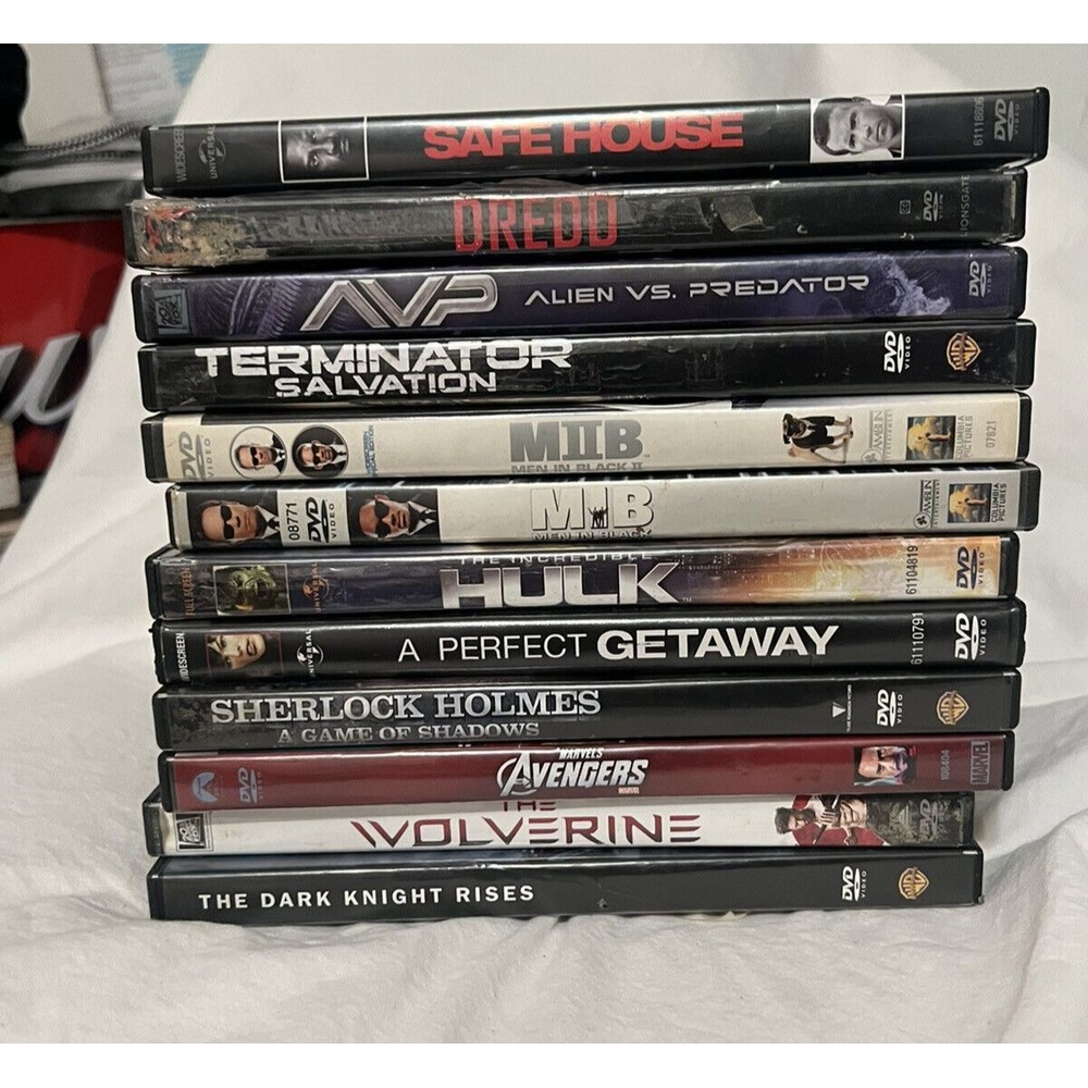 LOT OF 12 ACTION DVD MEN IN BLACK HULK ALIEN VS PREDATOR DREDD WOLVERINE USED